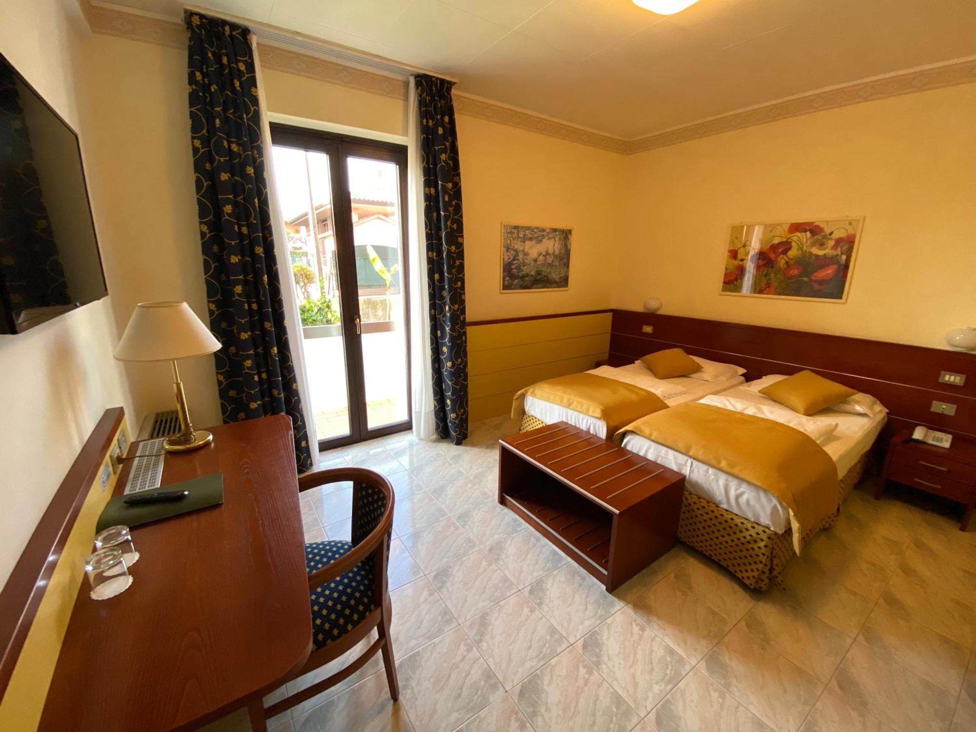 Hotel Villa Olivo Resort 3S Bardolino Zewnętrze zdjęcie