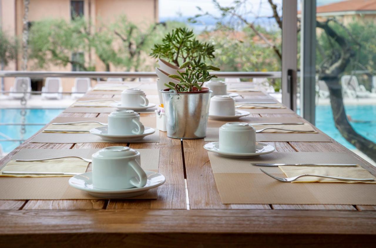 Hotel Villa Olivo Resort 3S Bardolino Zewnętrze zdjęcie